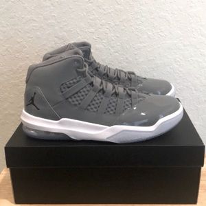 NIKE JORDAN MAX AURA SNEAKERS
